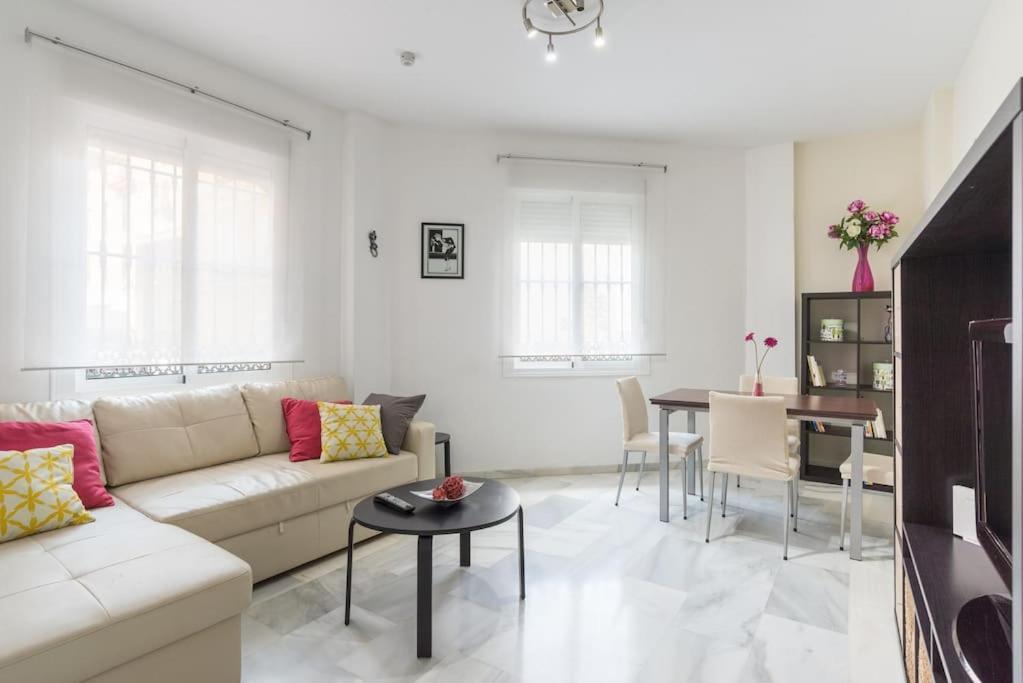 Bright, Quiet And Nice Ground Floor In The Center Μάλαγα Εξωτερικό φωτογραφία
